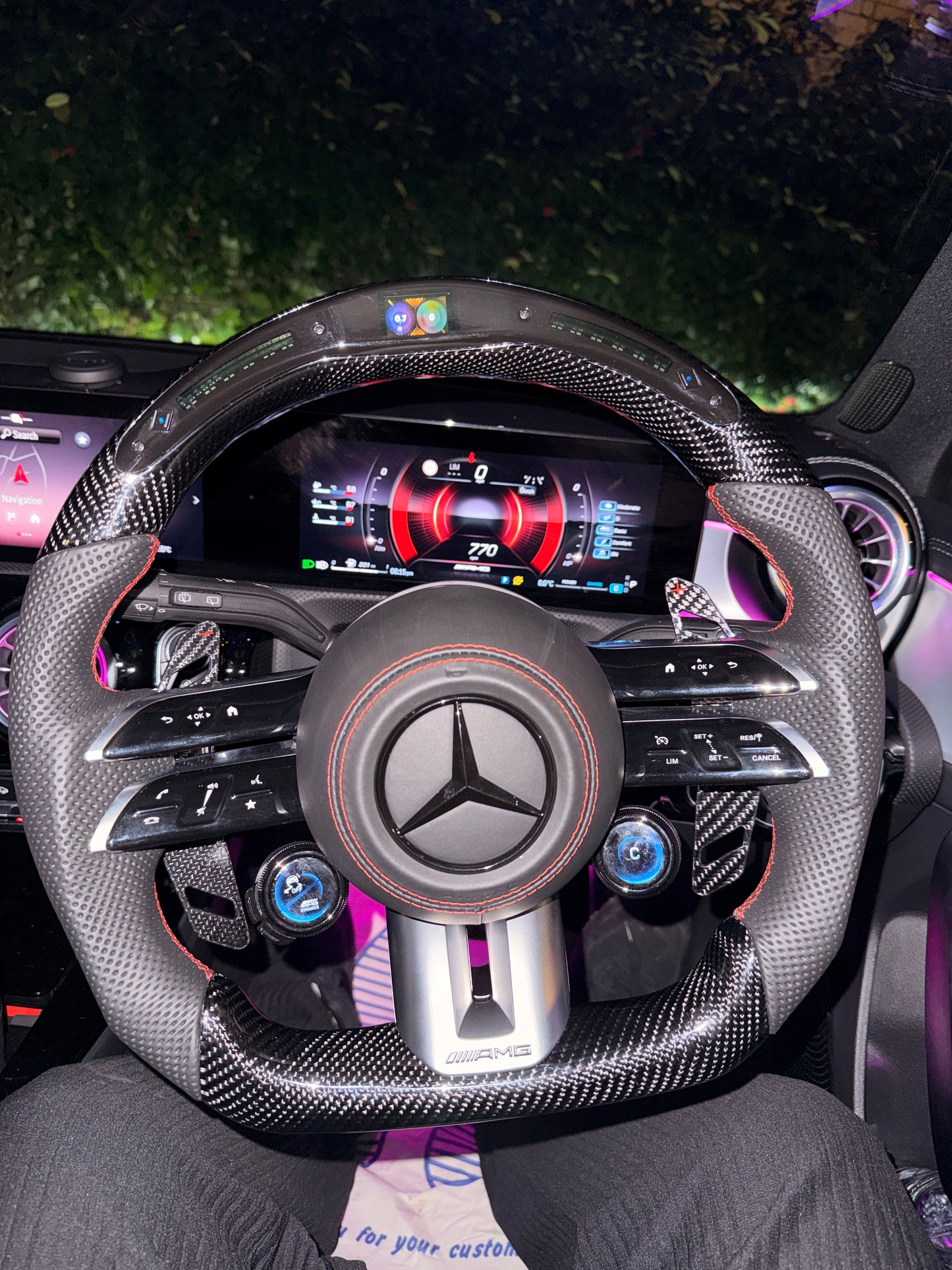 Mercedes Custom Steering wheel - German Auto Mods
